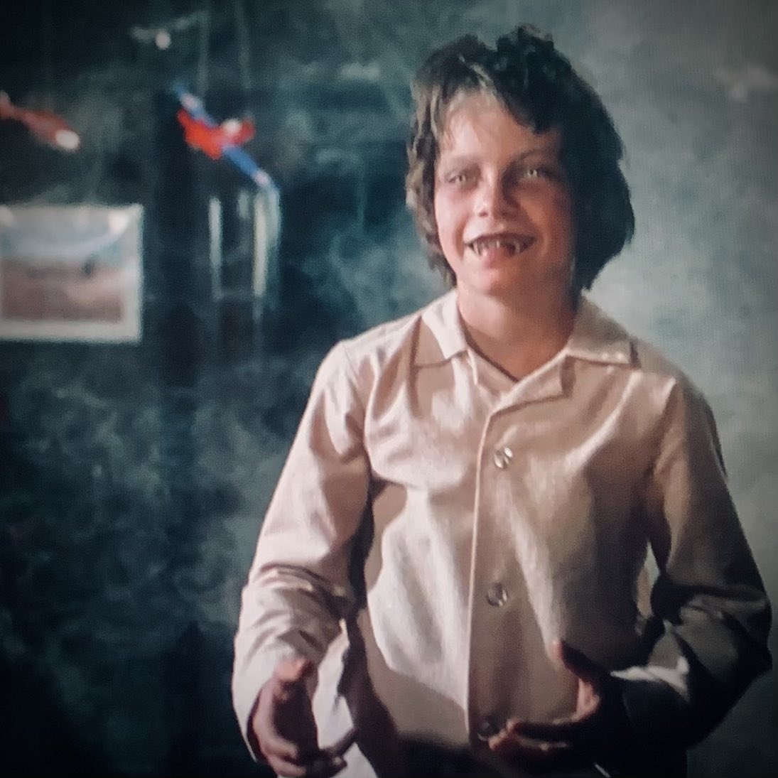 One of the top 5 horror movies of all time on tonite at 9 in Uk, Sky sci-fi. Highly recommend 🎃👻