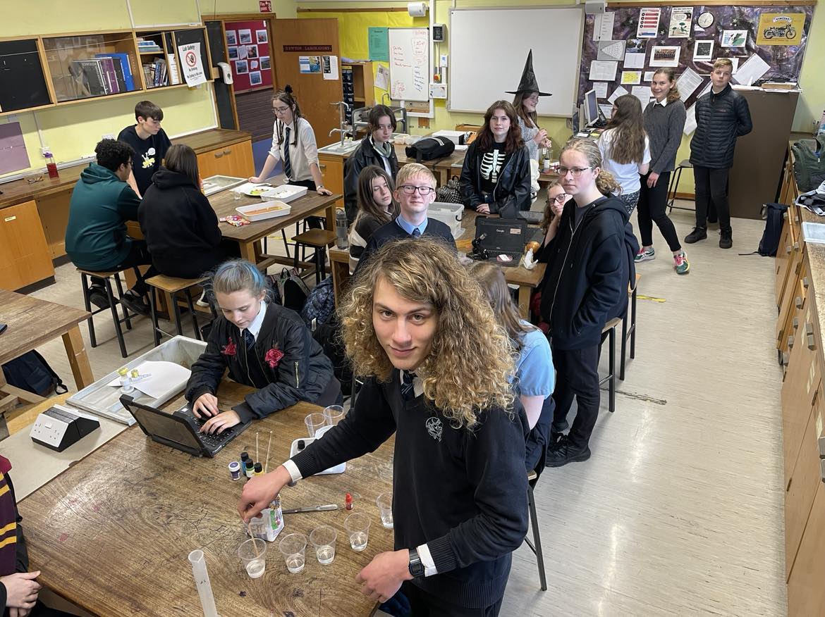 As part of Young STEM leader week the Charleston STEM group have been preparing a circus of activities to share with their primary ASG.  Fantastic work 👏 <a href="/Charlestonacad2/">Charleston academy</a> <a href="/YoungSTEMLeader/">Young STEM Leader</a>