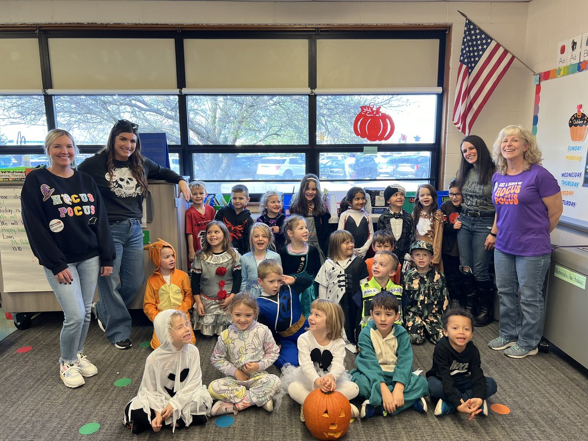Happy Halloween! Love, the Pedley’s! ❤️🎃<a href="/RidgeElemMentor/">Ridge Elementary</a>