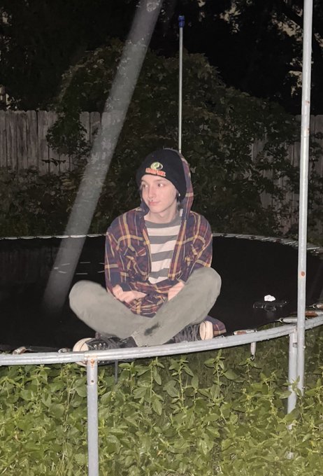 tramp on tha lean https://t.co/ROLyzkBs5n