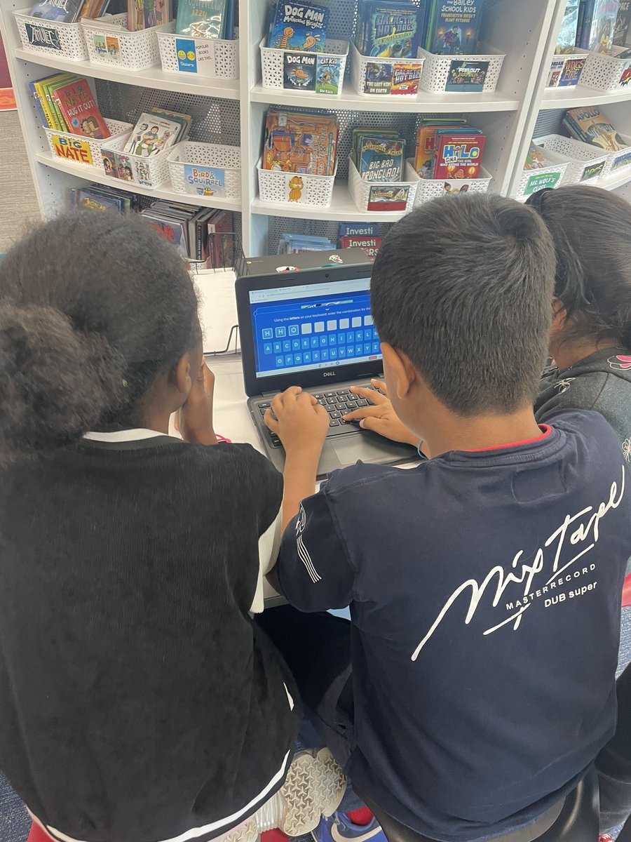 AmyTandberg tweet media