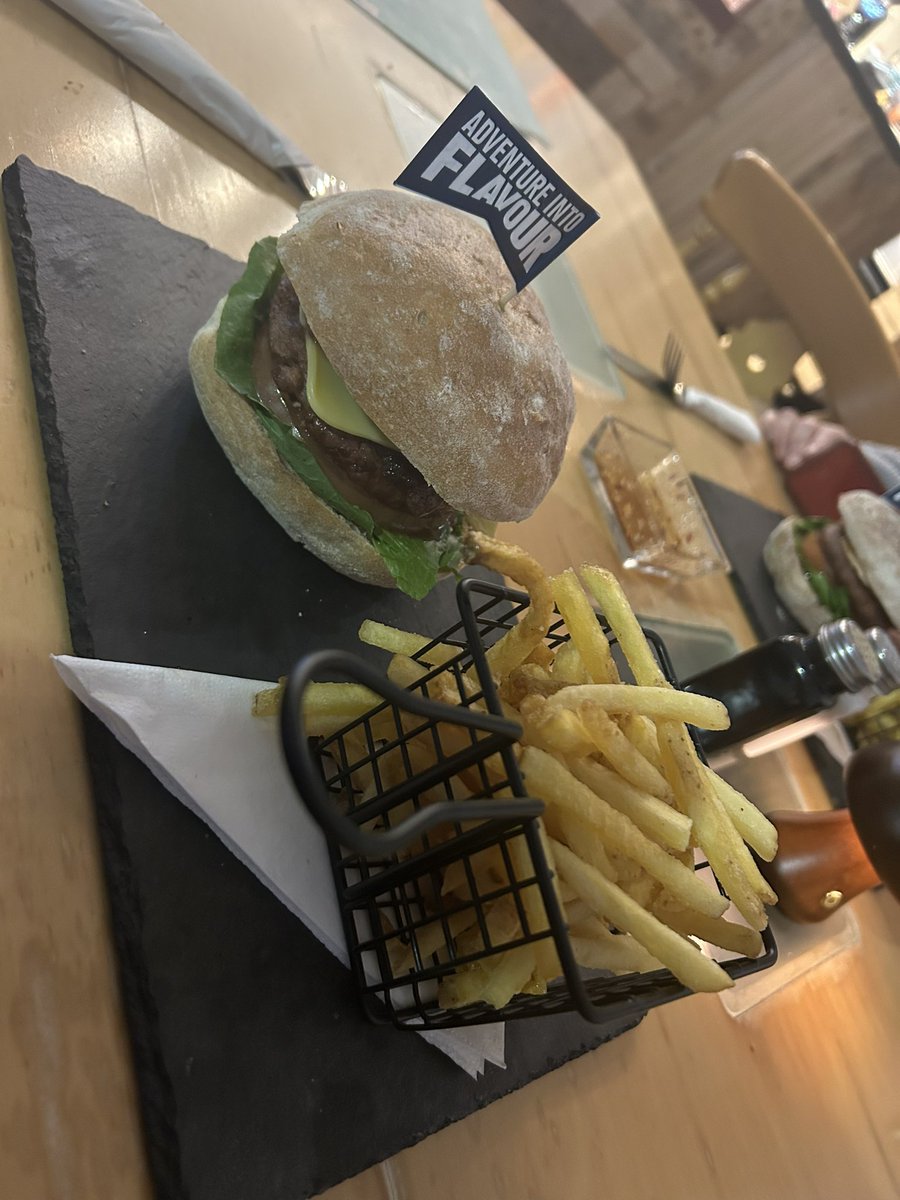 CaterpillarⓋ🌱 tweet media