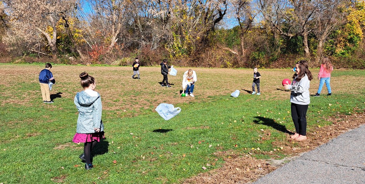 Mrs. Ryan tweet media