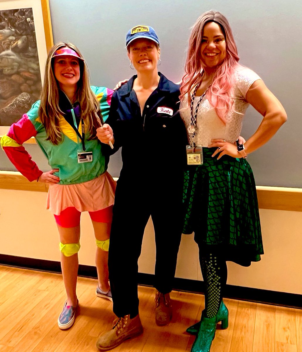 Happy Halloween from @UMichRadiology body reading room! Ahem, we do recognize that @UNCRadiology has just set the group costuming bar for next year. Watch this space! 🎃🎃🎃🎃🎃