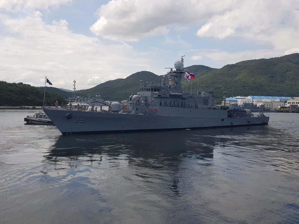 On 30th October, 🇨🇳 accused 🇵🇭 ship to “illegally entered” waters around Huangyan Island, 🇨🇳 name for #ScarboroughShoal , which is also claimed by 🇵🇭. BRP Conrado Yap (PS-39), a Pohang-class corvette, had been on a 'routine patrol' said 🇵🇭national security adviser Eduardo Año.