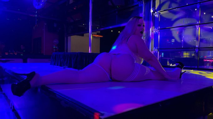 I had the best time at @bbwstripnight last night!  🔥Halloween event.  A big thank you to all the fans<a class="tags" target="_blank" title="On Twitter" href="/?out=eyJ0eXAiOiJKV1QiLCJhbGciOiJIUzUxMiJ9.eyJpYXQiOjE3MjE1NjU0MDYsImlzcyI6InR3cG9ybnN0YXJzLmNvbSIsIm5iZiI6MTcyMTU2NTQwNiwiZXhwIjoxNzUzMTAxNDA2LCJyZWRpcmVjdF91cmwiOiJodHRwczovL3R3aXR0ZXIuY29tL2Jid3N0cmlwbmlnaHQifQ.aLWA40deqO7iwlDtdGMML-IlhEzCZBr5xudS4AZfjDKxymX9Hy8PZKi9uwU25gu3hlEleBwMUL1ii2vOAKCJjg">@bbwstripnight</a><a href="/tag/model"class="tags"><span>#model</span></a><a href="/tag/fashion"class="tags"><span>#fashion</span></a><a href="/tag/curvy"class="tags"><span>#curvy</span></a><a href="/tag/plussizemodel"class="tags"><span>#plussizemodel</span></a><a href="/tag/bbw"class="tags"><span>#bbw</span></a><a href="/tag/effyourbeautystandards"class="tags"><span>#effyourbeautystandards</span></a>