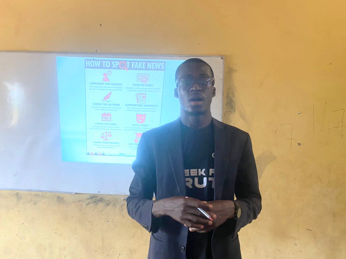 AminuIbrahim_AI's tweet image. It was Global #MIL Week and I joined fellow volunteers locally and globally to mark the #WeekforTruth, an initiative by @dubawaGH, a fact-checking arm of the @CJIDAfrica. Spreading knowledge of MIL, countering #fakenews in basic, senior high and tertiary schools.
#MIL
#Week4Truth
