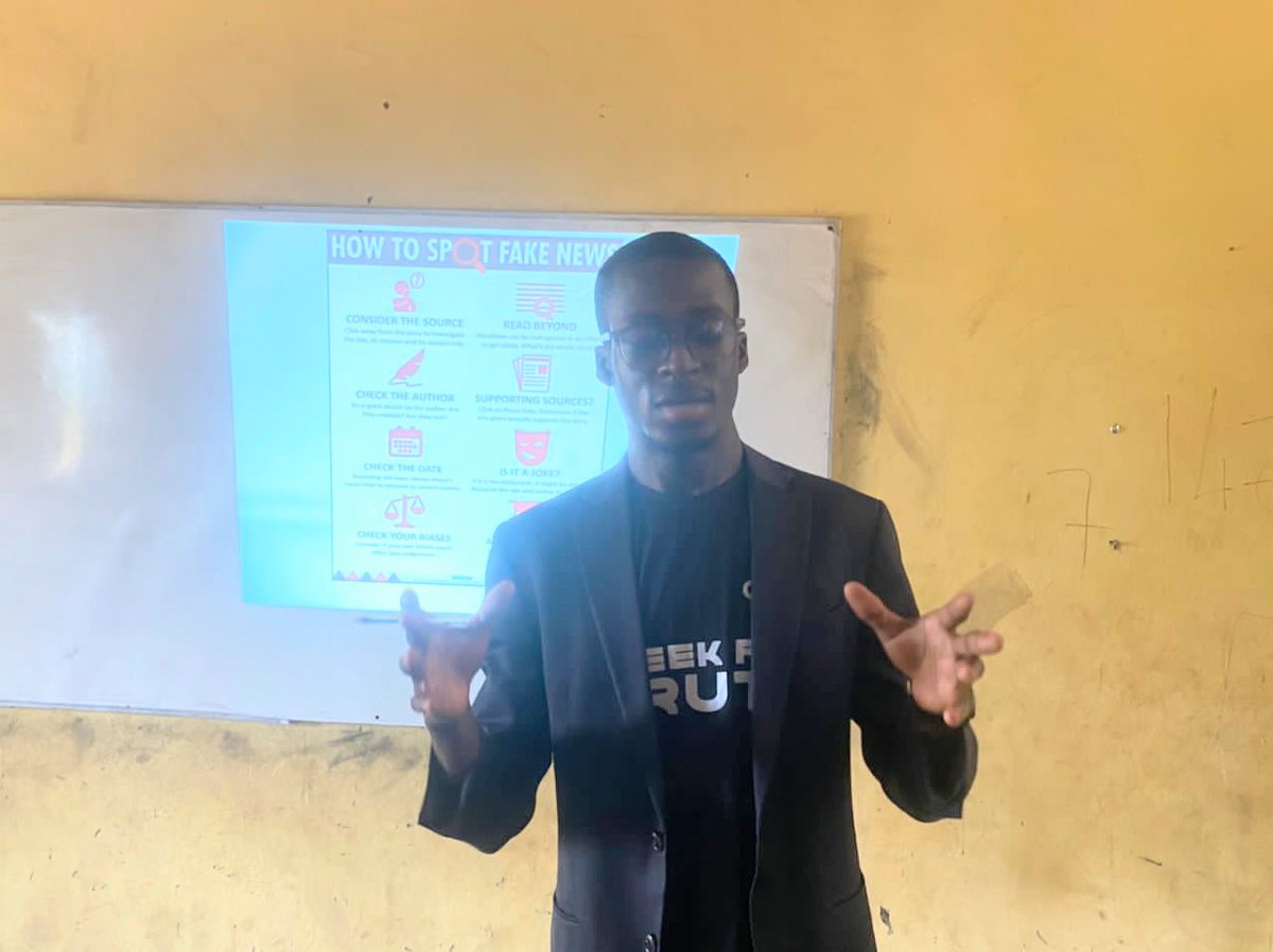 AminuIbrahim_AI's tweet image. It was Global #MIL Week and I joined fellow volunteers locally and globally to mark the #WeekforTruth, an initiative by @dubawaGH, a fact-checking arm of the @CJIDAfrica. Spreading knowledge of MIL, countering #fakenews in basic, senior high and tertiary schools.
#MIL
#Week4Truth