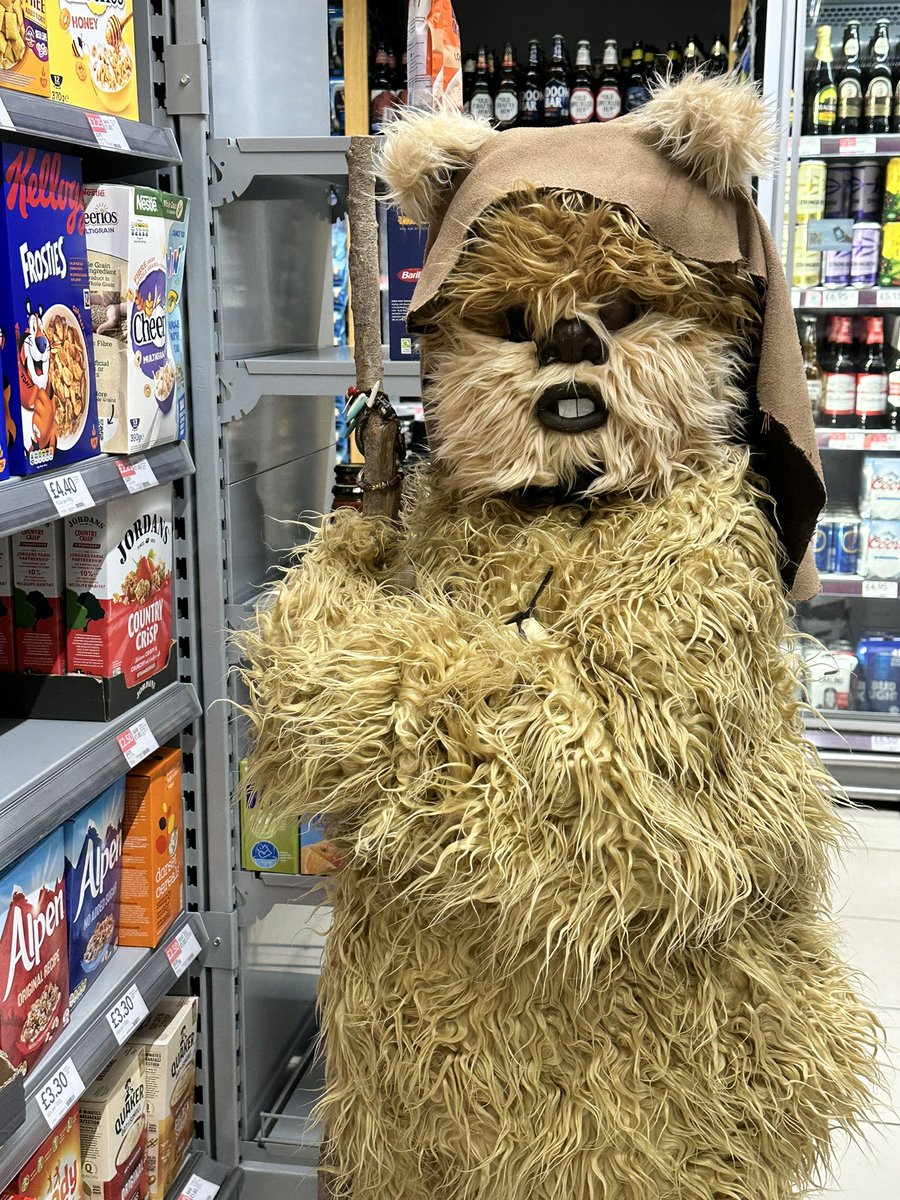 theloungestudio's tweet image. Lovely bit of shopping in the #coopradio  local petrol station this eve ! #premiereeventsuk