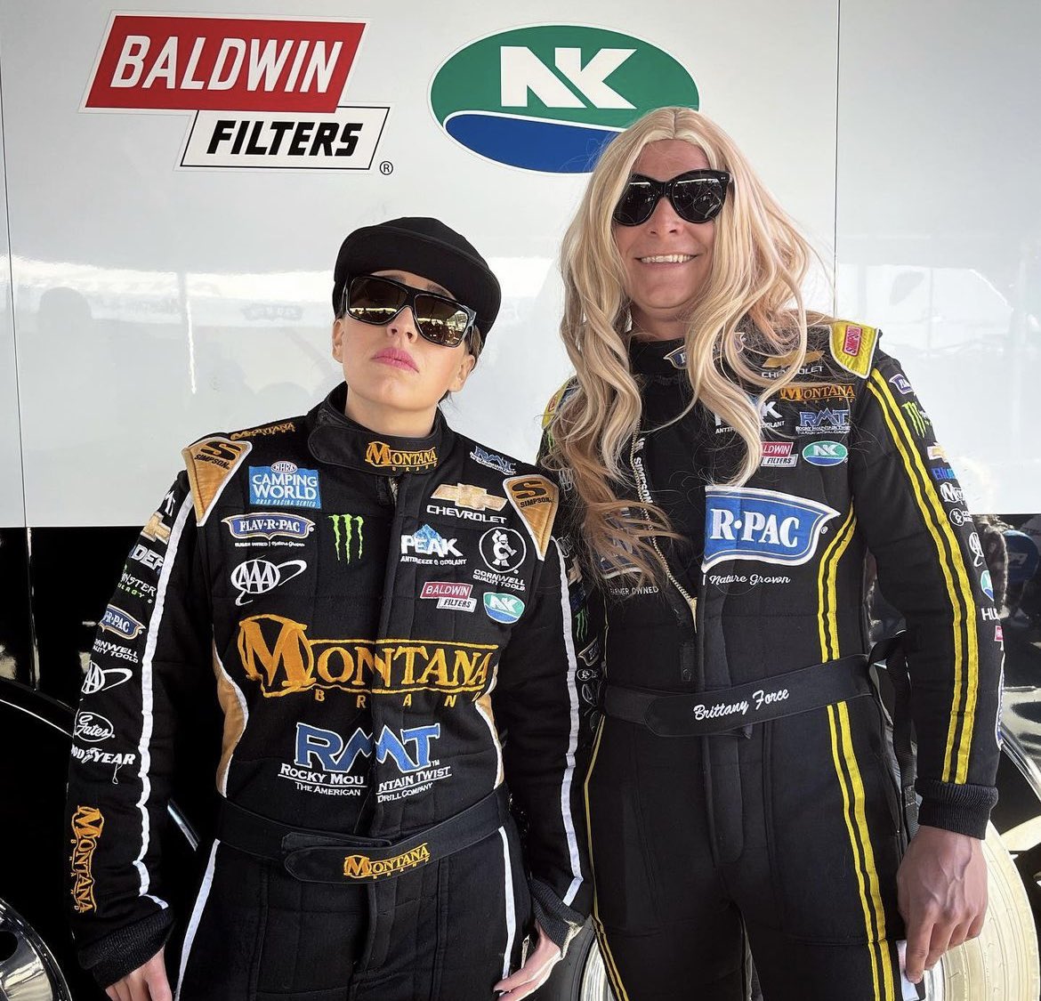 ⓗⓐⓟⓟⓨ ⓗⓐⓛⓛⓞⓦⓔⓔⓝ 🎃👻💀 

We just 💙 <a href="/brittanyforce/">BrittanyForce</a> in FATHEADZ 😎

#happyhalloween | #brittanyforce | #austinprock | #johnforceracing | #teamfatheadz