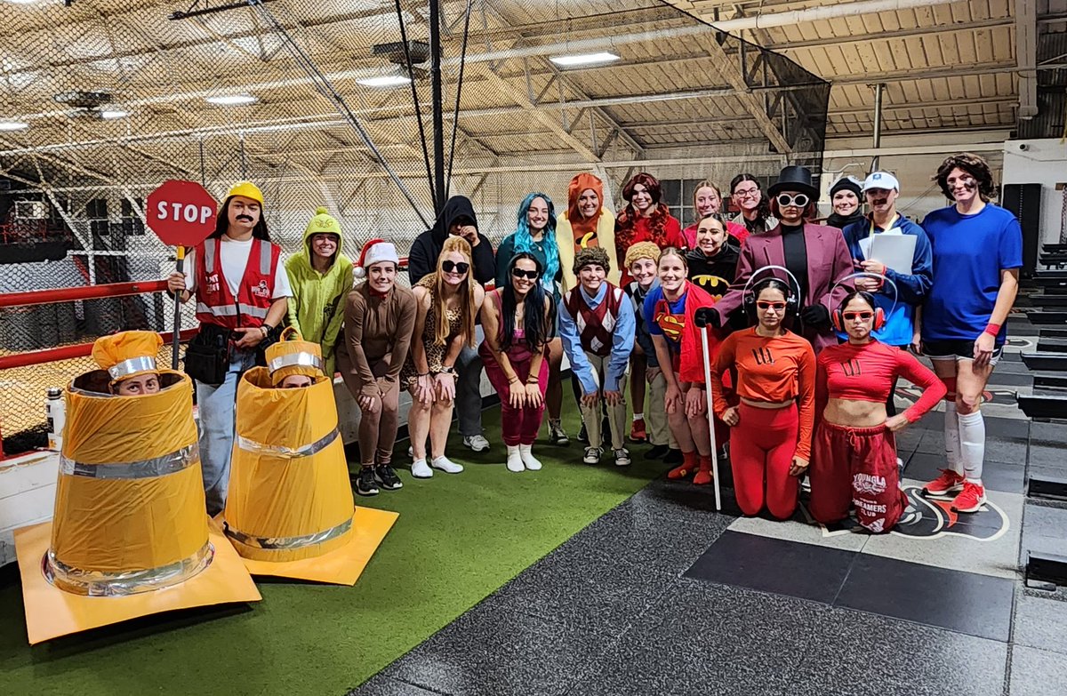 Getting into the Halloween spirit at our annual Halloween Lift 🏋️‍♀️🎃 #spookyseason #RollSens #Halloween