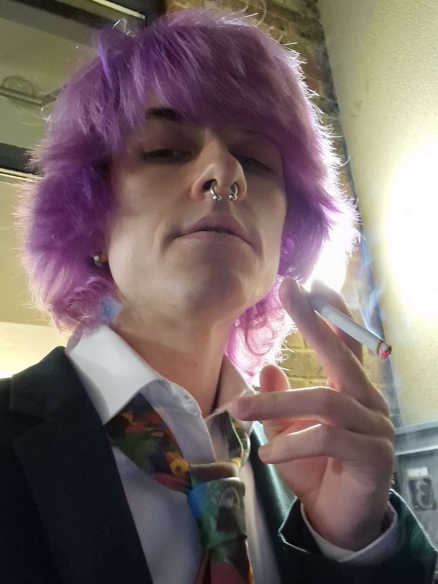 ectwomander's tweet photo. DETECTIVE ARRIVING ON SCENE https://t.co/e9Tus9UdWE
