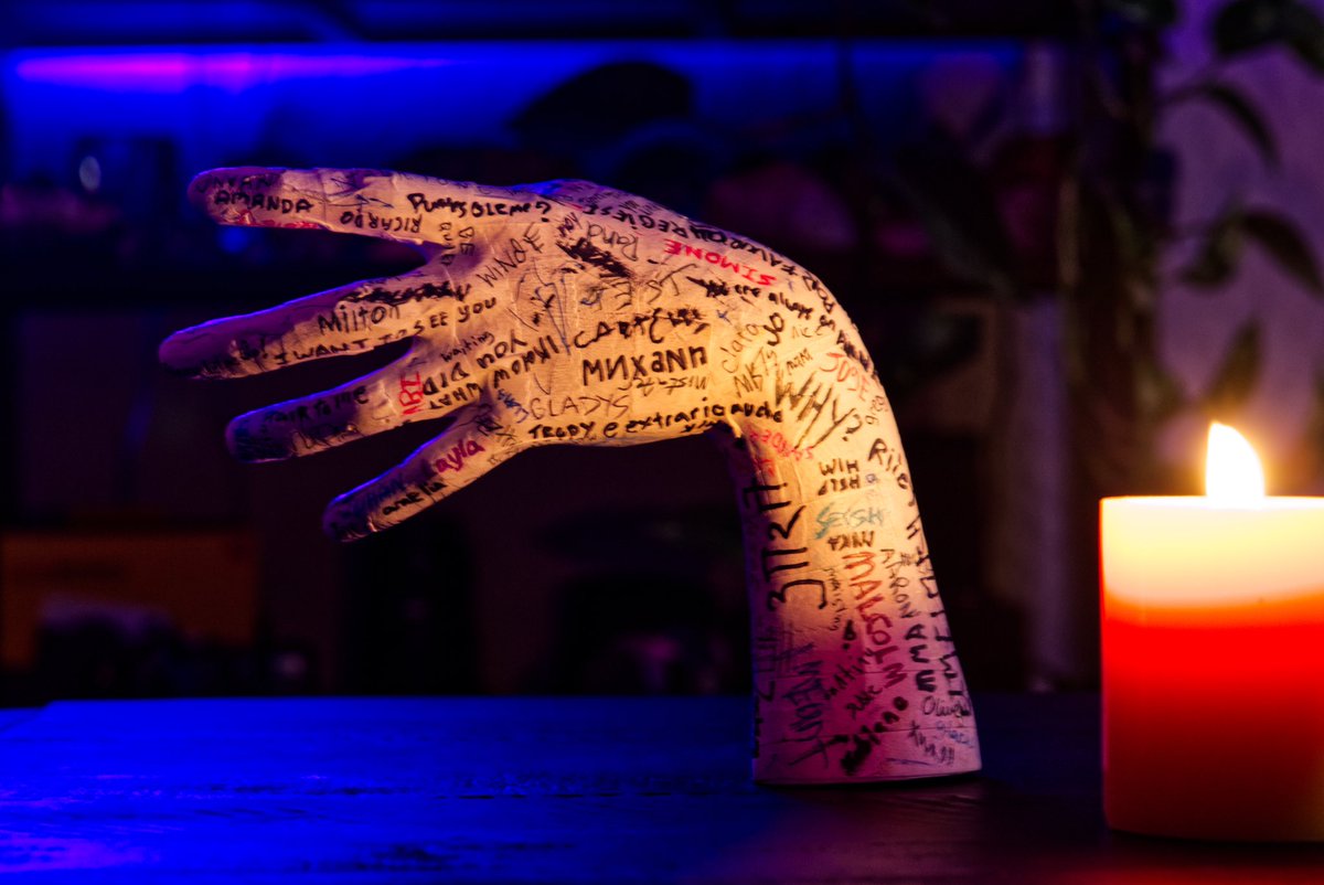 RobBoudon's tweet image. Channeling the movie “Talk To Me” this Halloween! 🎃