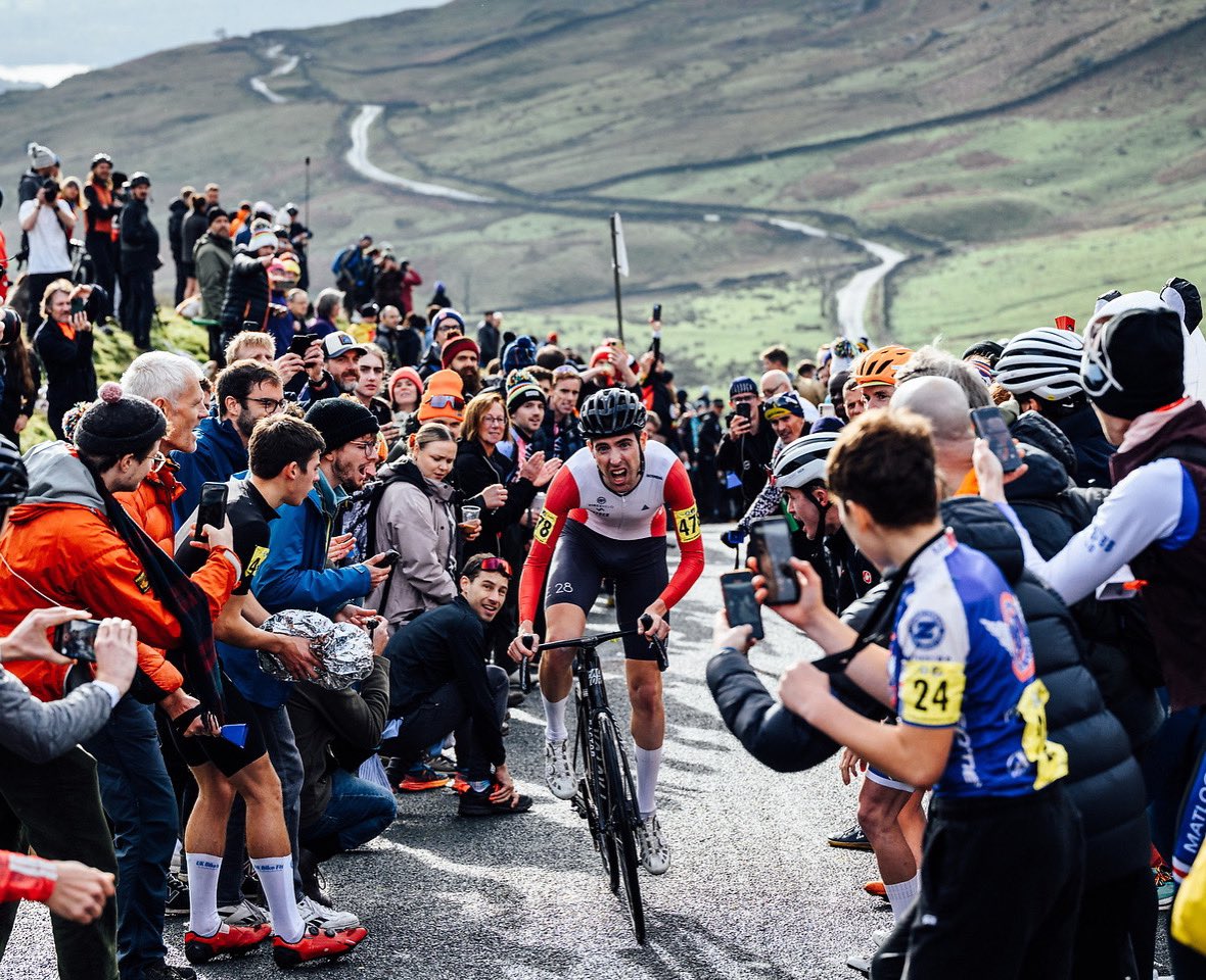 Chris Auld with one of the best cycling pictures I’ve ever seen. Made up for my 🥈 at the British Hill Climb Champs. 

Support was just the best, and I gave it everything, more to follow on YouTube🙏🏼