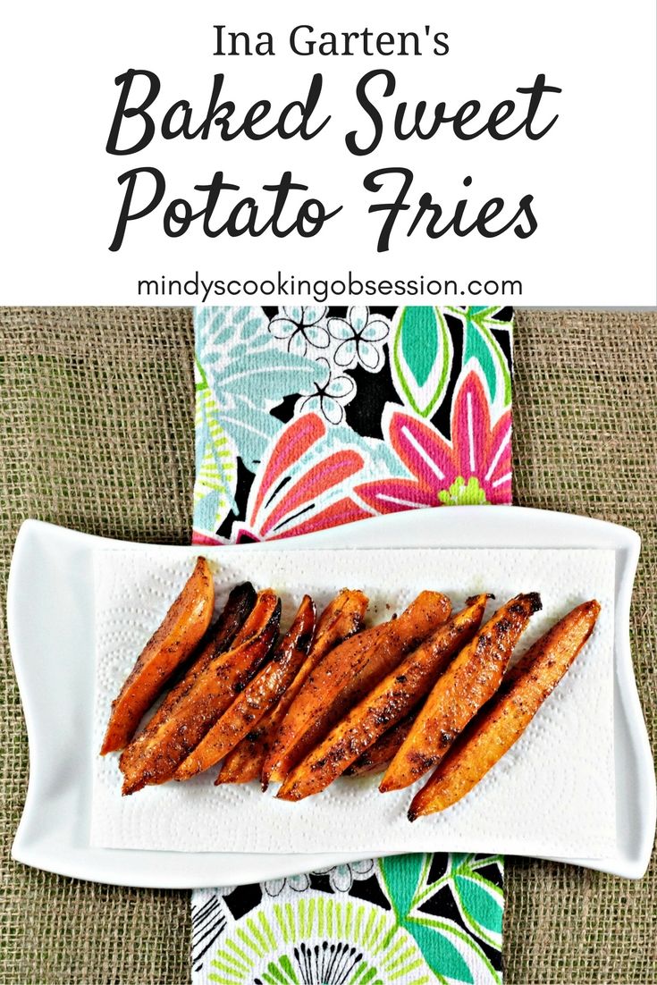 Ina Garten's Baked Sweet Potato Fries Recipes ⇣ mindyscookingobsession.com/ina-gartens-ba… Seasoned with brown sugar for some sweetness, and ready in about half an hour! The perfect side dish. #sweetpotatofries #friesrecipe #bakedfries #sweetpotatoes #fries