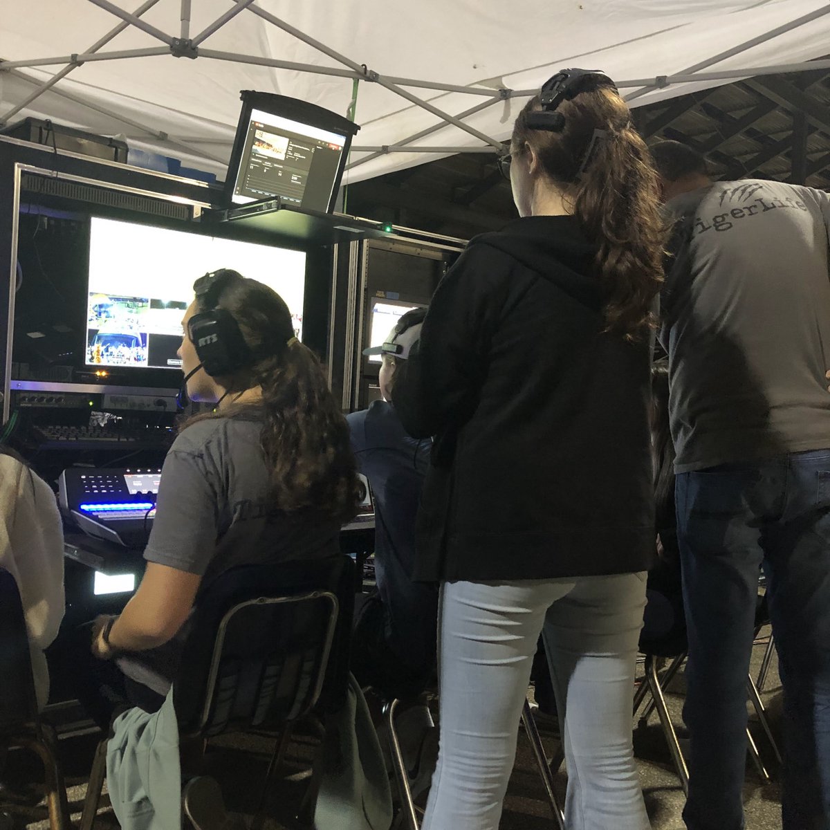AHSTigerlife's tweet photo. TigerLife had a great football season! You can watch any of our streamed games at: https://t.co/TQAgsNPbEG

Upcoming fine arts concerts December 7 &amp; 14!
Basketball starting December 8!

What is your favorite part of the live streams? Answer in the comments! https://t.co/GSwYo22kQB