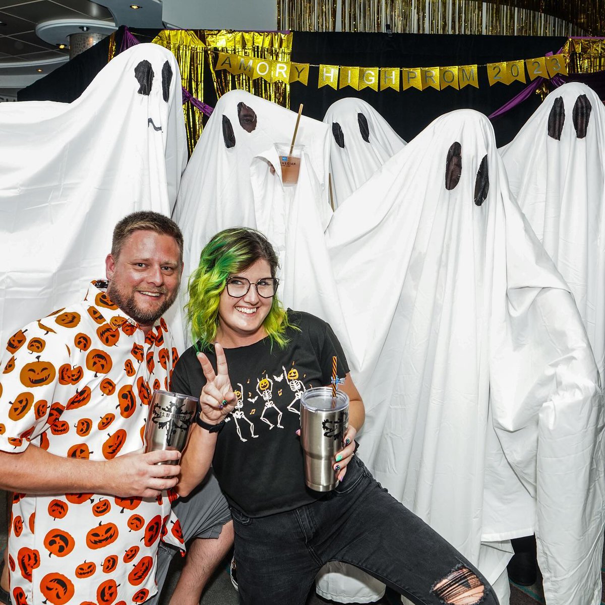It’s time to re-use that Prom outfit! 👻 Happy Halloween, Cruisers! #SSNeverender

📸: Troy Walsh