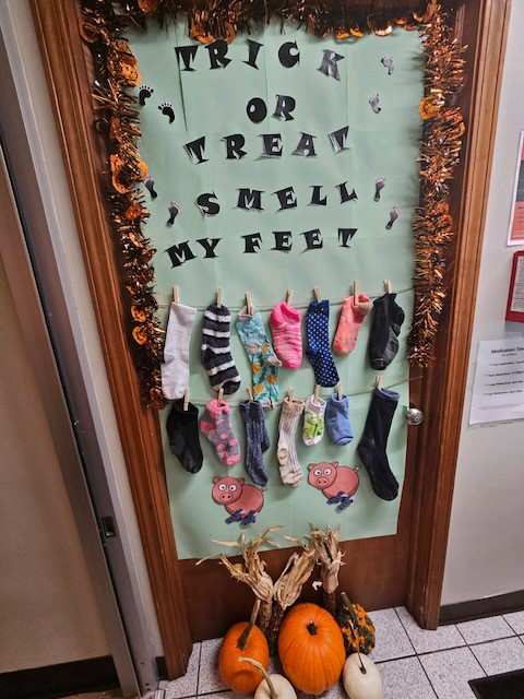 cminiagara's tweet photo. Happy Halloween from Community Missions! 
We had a door decorating contest last week and these submissions ranged from spooky to funny to scary! 👻
We hope everyone has a safe Halloween! 🎃

#compassioninaction #communitymissions https://t.co/nev6sQGOvs
