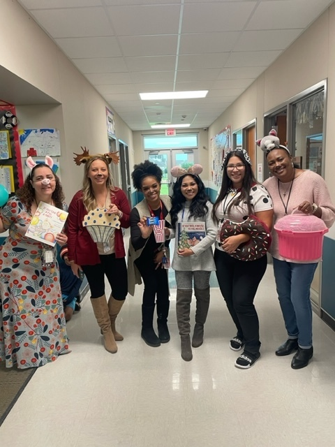 PomonaElem's tweet photo. Happy Halloween for our Pomona Staff. (Part 2)
#ifyougive... #creepycarrots #101dalmations https://t.co/VFJ642d6QC