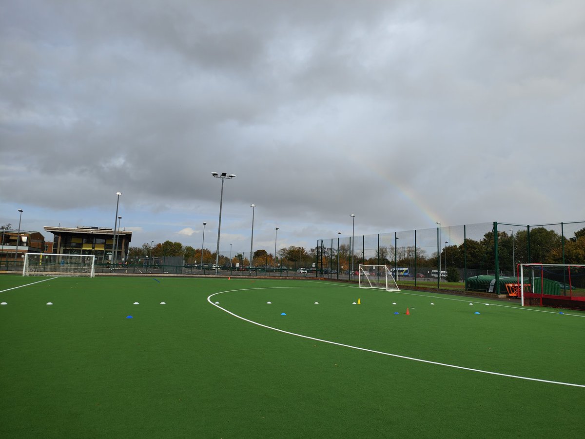 A fantastic afternoon at QE for the Year 6 Girls Football.Our <a href="/Ferndown_Middle/">Ferndown Middle School</a> girls did our school proud winning 2 matches.A super advert for girls football here in <a href="/PEDSPORT/">Poole and East Dorset School Sports Association</a> where there were at least 70 girls playing.Thanks to all of the organisers
<a href="/Lionesses/">Lionesses</a> 
<a href="/EnglandFootball/">England Football</a>