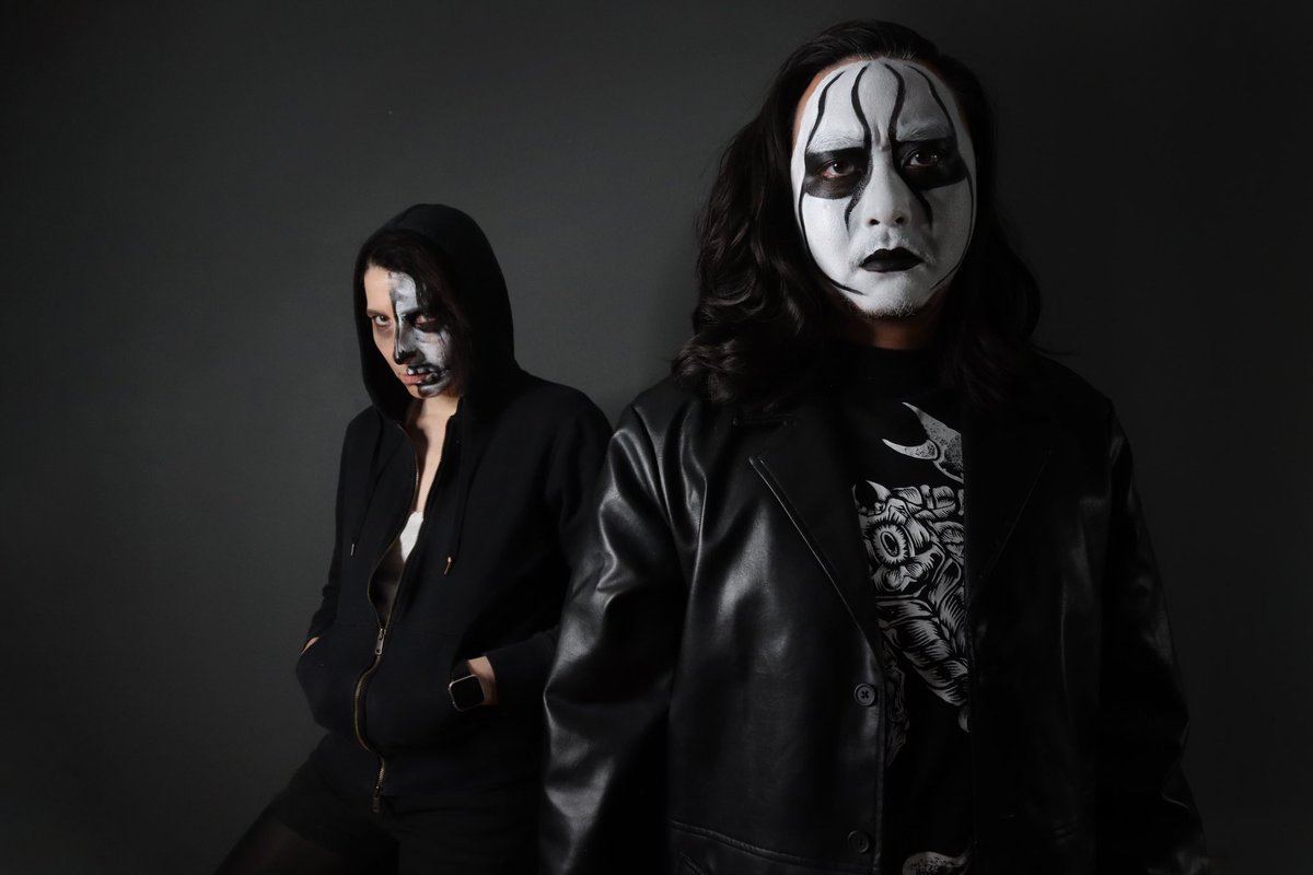 CyrusSoliman's tweet image. Happy Halloween @Sting @DarbyAllin