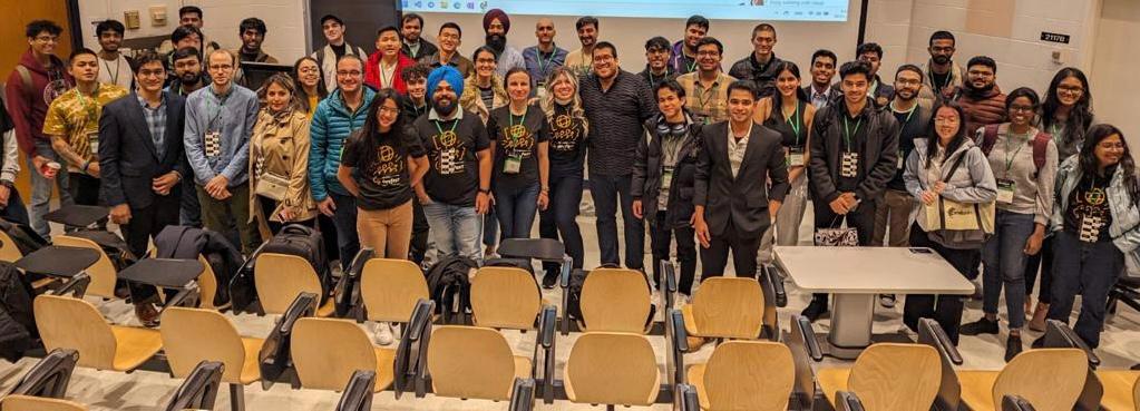 gdgcloudtoronto's tweet photo. A big shoutout to our volunteers for their relentless effort in making Google DevFest Toronto a grand success. 

#gdg #gdgcloudtoronto #google #googledevelopers #googledeveloperstudentclubs #georgebrowncollege #startgbc https://t.co/iQ1Qm6B0ww