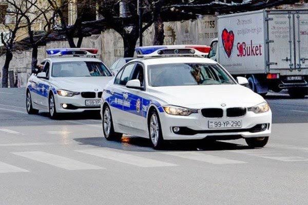 saki552003's tweet photo. Azerbaycan'da trafik polislerine BMW ve Mercedes'ten sonra Volvo S90 araçları tahsis edildi.
Trafik polisleri ayrıca Kia, Hyundai ve Fiat gibi markaların da araçlarını kullanıyor. https://t.co/7VthhU2qF5