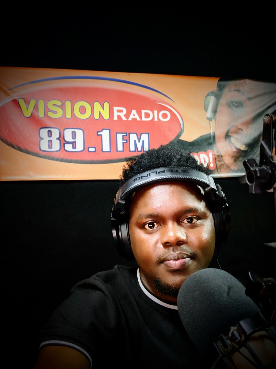 visionradio891's tweet photo. Ready to party? well, @iamukeny is here for the #visionparty till late https://t.co/yj7zgMtDJ3