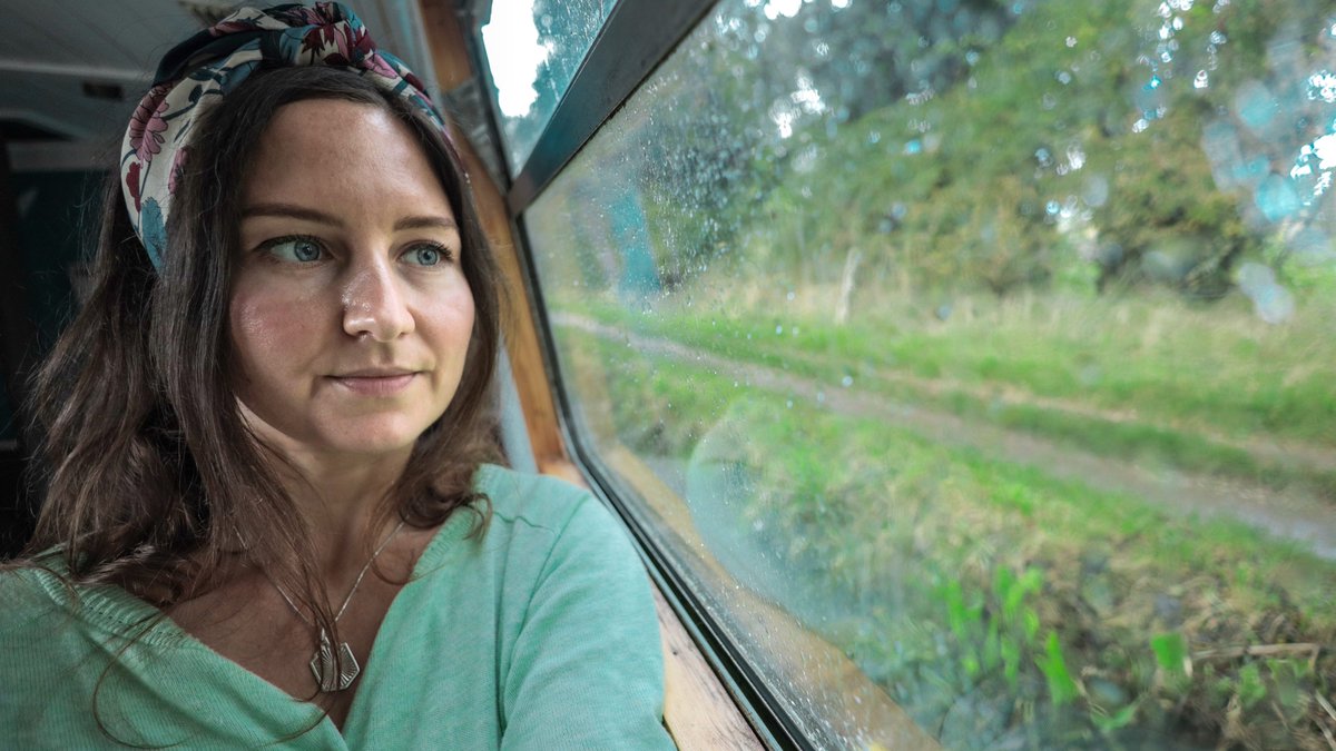 cruisingalba's tweet photo. After 18 months of living on a river, we are back to sleepy life on a canal with all the pros and cons it has to offer. What do we think of this change? New episode: https://t.co/nSsSnBk92O
#narrowboat https://t.co/nQQBZ3xsqd