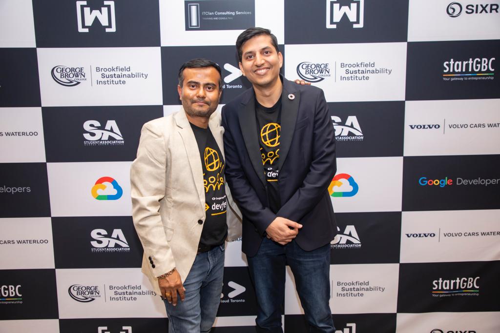 gdgcloudtoronto's tweet photo. A big shoutout to our volunteers for their relentless effort in making Google DevFest Toronto a grand success. 

#gdg #gdgcloudtoronto #google #googledevelopers #googledeveloperstudentclubs #georgebrowncollege #startgbc https://t.co/iQ1Qm6B0ww