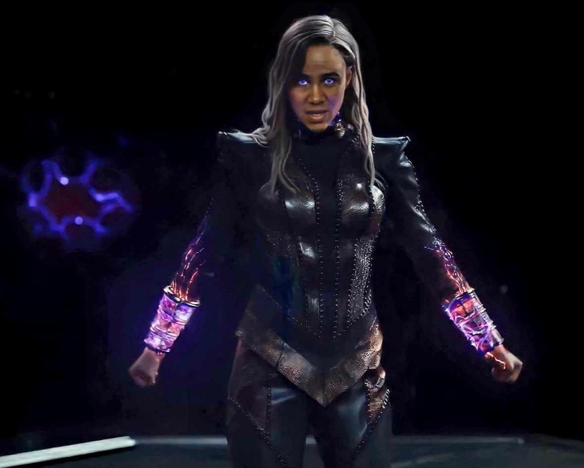 CaptMarvelNews's tweet image. Remember when Zawe Ashton dressed up as Captain Marvel for Halloween a few years ago..?

Now she's gonna be fighting Carol Danvers in the sequel as Dar-Benn 👊 

#TheMarvels GET TICKETS NOW!