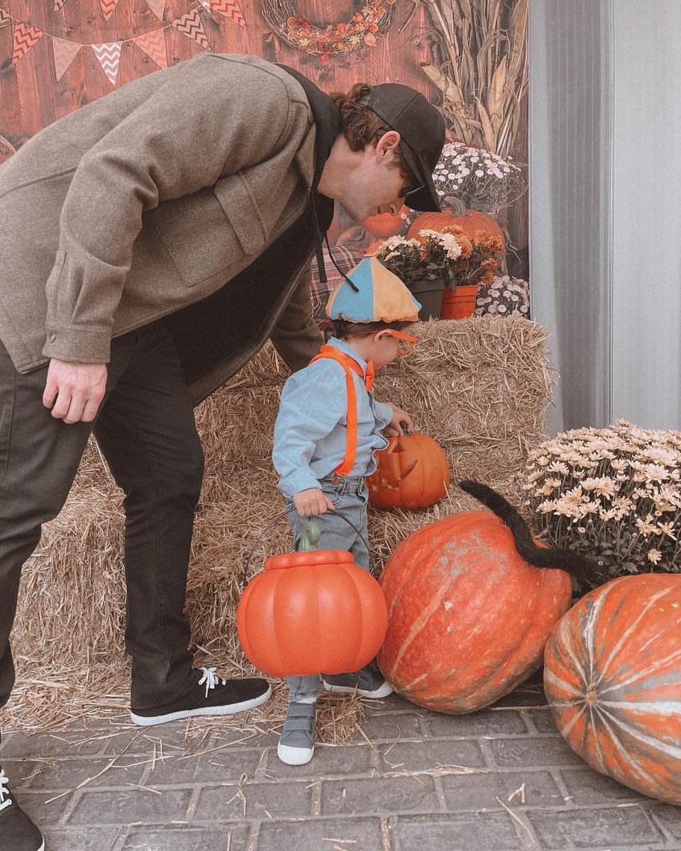LuzuInfo's tweet photo. 📲 | Luzu vía Instagram de @/helloimlana

🎃 ¡Feliz Halloween! 🎃 https://t.co/GJQBzP4cyq