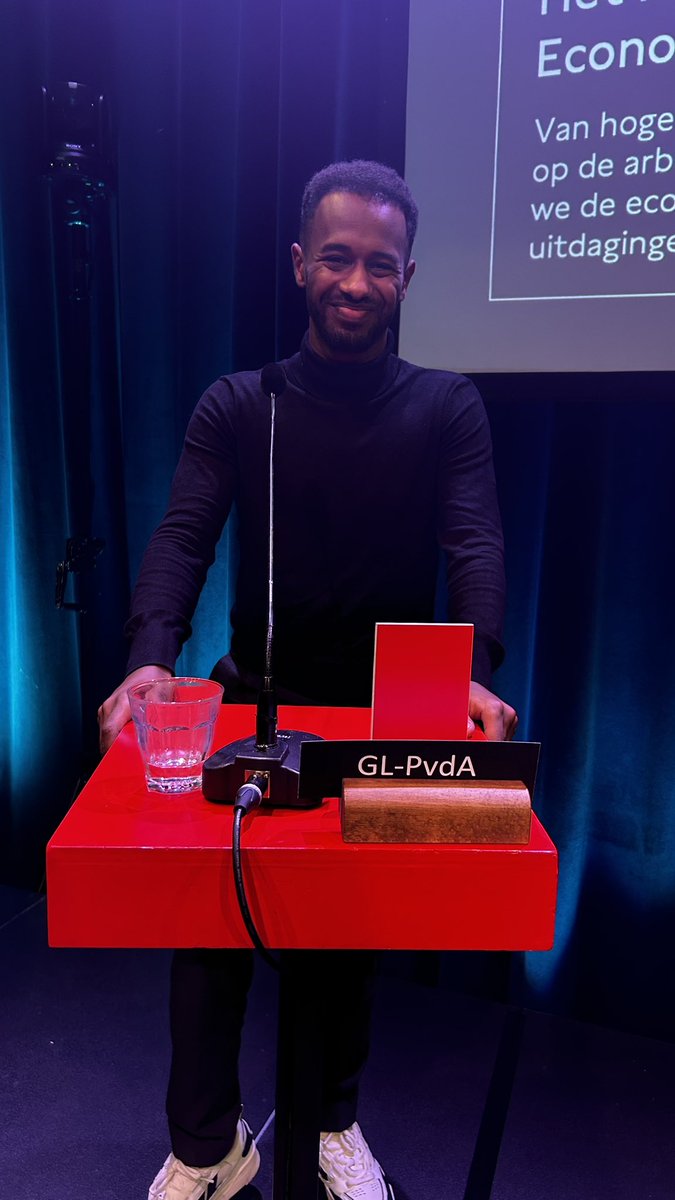 HabtamudeHoop's tweet photo. Vandaag was ik namens GL-PvdA aanwezig bij Het Nationaal Scholierendebat. Leuke debatten - uiteraard ook met de middelbare scholieren - over klimaat, bestaanszekerheid en wonen. 

Dank voor de goede organisatie @DeBalie! https://t.co/cWNoAhCCjr