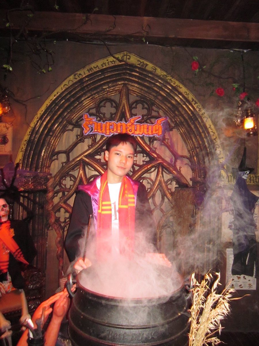 kkkk__korn's tweet photo. แฮปปี้ฮาโลวีนเดย์ทูยูครับ 🧙🏼‍♂️ https://t.co/nBemH54jHB