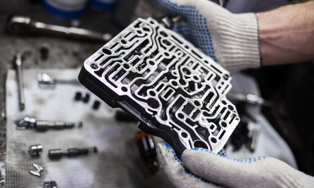 Izzv_dn's tweet image. Mantap boss, malam ni belajar hydraulic fluid pressure, solenoid actuator, &amp;amp; differential transmission system.

Pergh banyak chapter sekali jalan ni huhuhu

#engineeringproblem