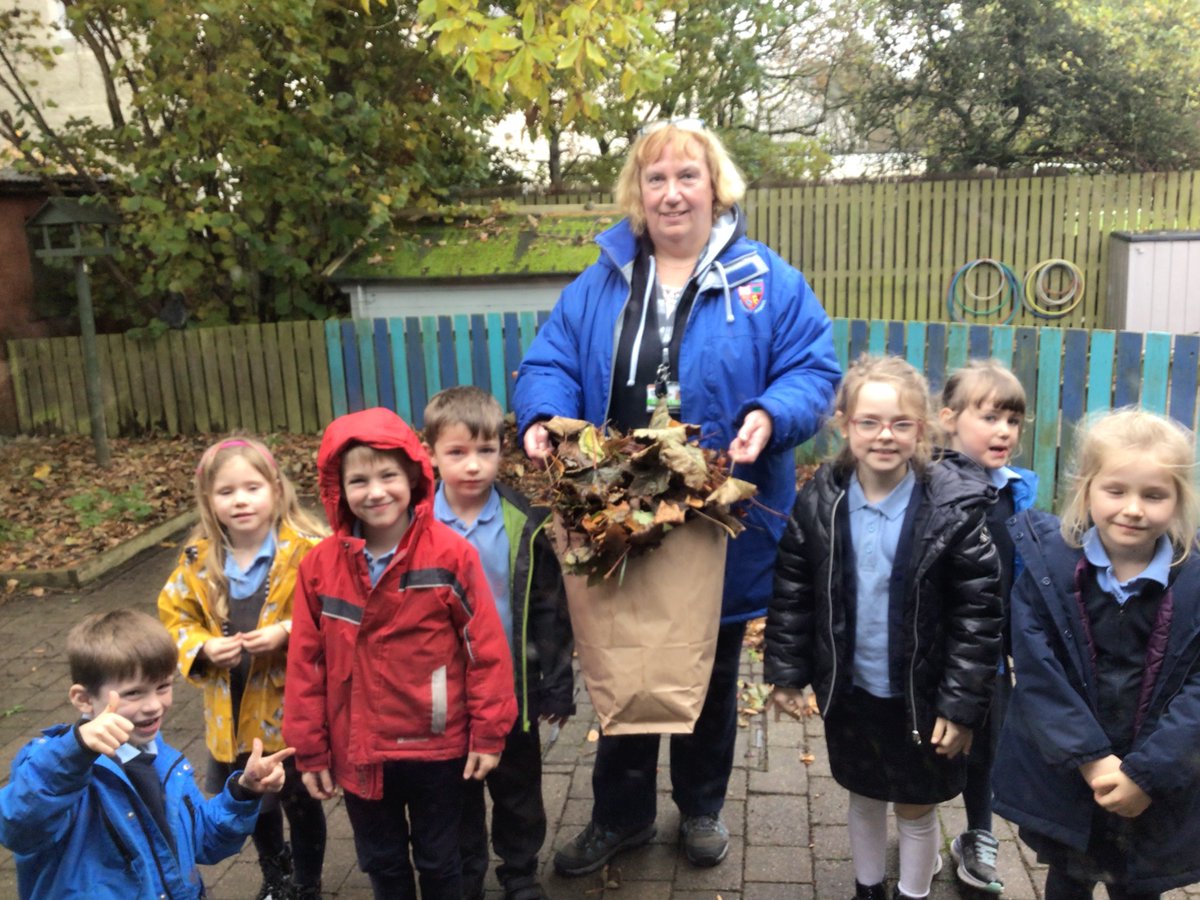 PrimaryNewlands's tweet photo. his week we have started our new topic The Natural Word., We  have set up our shop selling natural things which come from our landscape stick weaving and apples. We have shared the book Pumpkin Soup which is about the importance of working together.
In Art we did colour mixing https://t.co/3icsBUBkaL