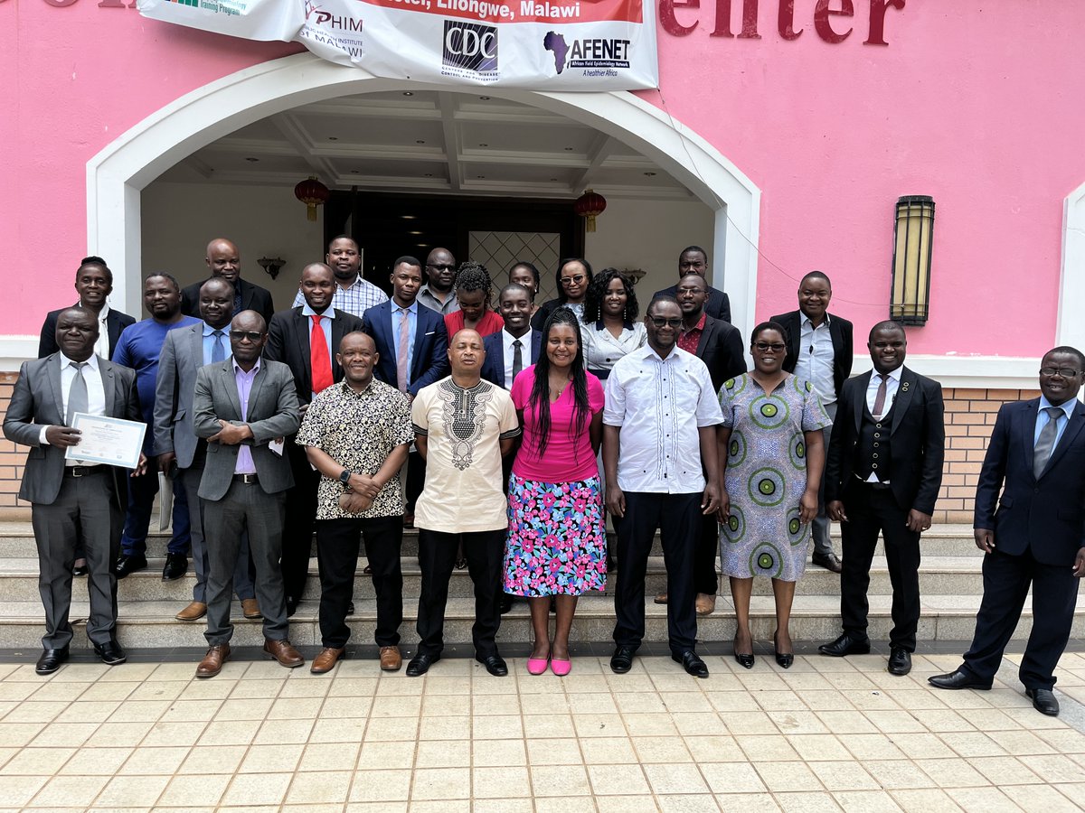 Last week, CDC Malawi’s Deputy Country Director joined @health_malawi at a graduation ceremony for Cohort Two of Malawi’s Intermediate Field Epidemiology Training Program (#FETP). Please join us in congratulating the new graduates!