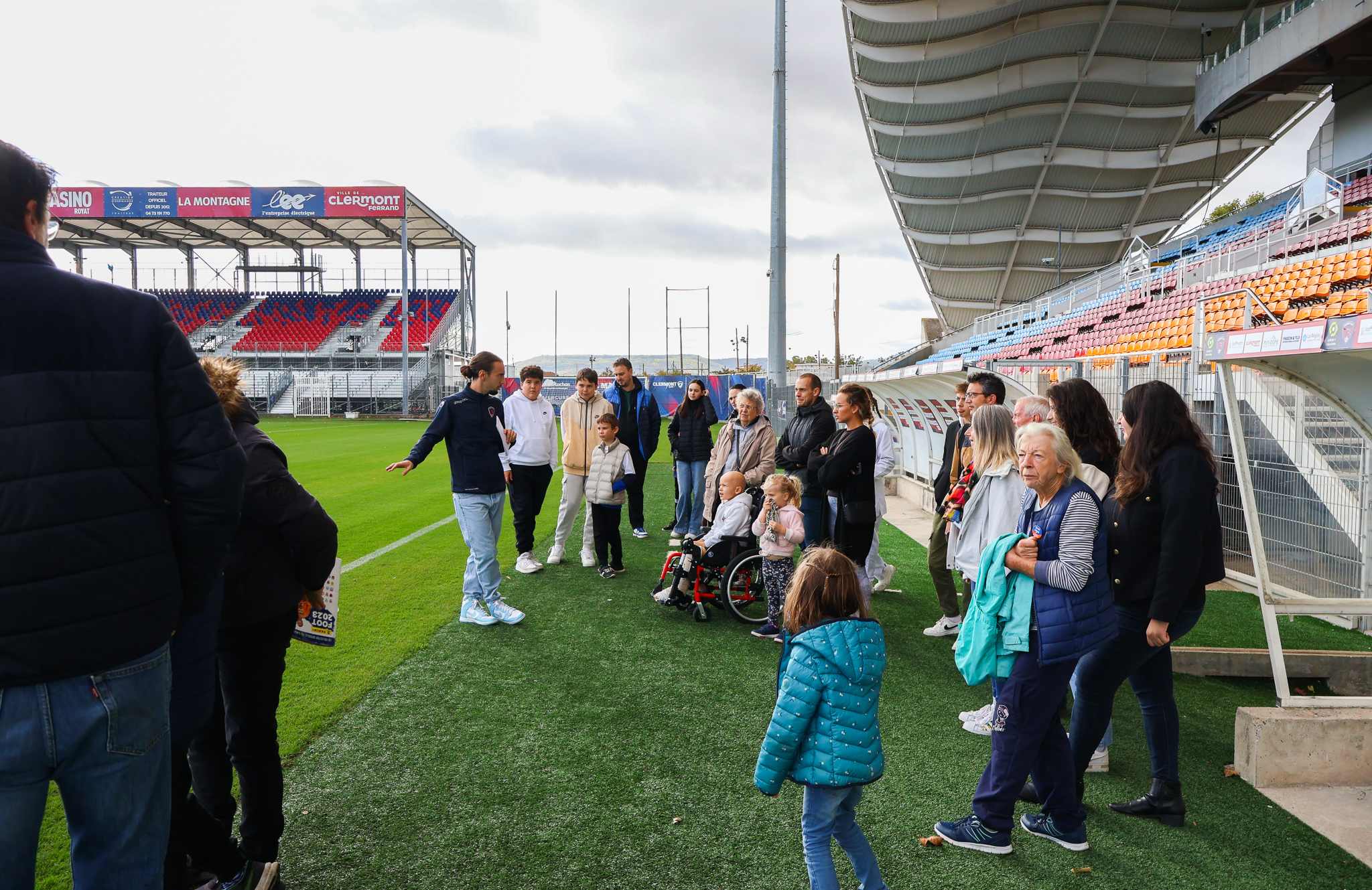 Il avait craqué un fumigène dans une tribune du stade Montpied : le  supporter clermontois condamné - Clermont-Ferrand (63000)