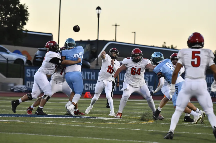 📢College Coaches!🏈
👀Check out some of our 2024s👀
💪OL #65 Russell Hutchens <a href="/Russellh2024/">Russell Hutchens</a> 
💪OL #75 Alec Martus <a href="/alec_martus/">Alec Martus</a> 
🏈QB #16 Rowan Risner @RowanRisner 
🔥WR #5 Ben Holly <a href="/Holly_Ben_/">Ben holly</a> 
🔥WR #4 Jace Hines <a href="/hines_jace/">Jace Hines</a>