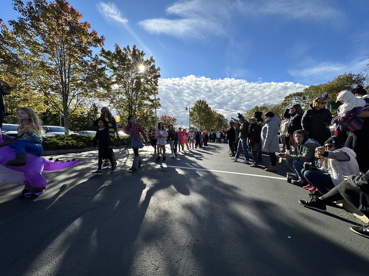 East Moriches ES tweet media