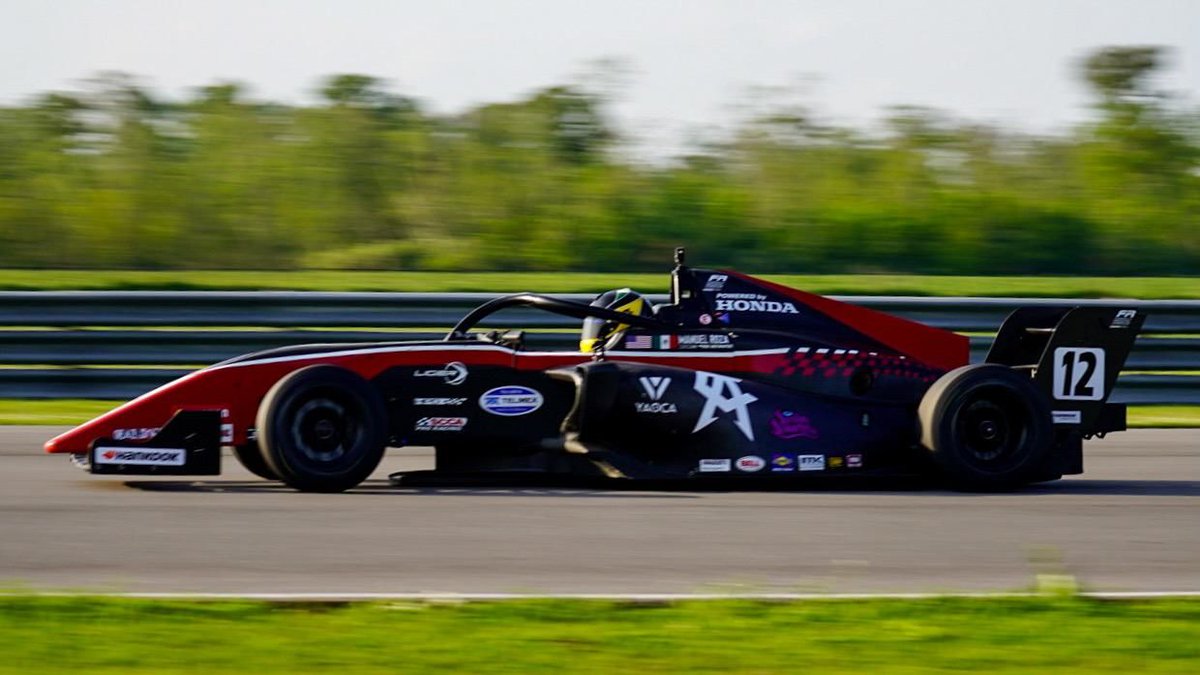 ManuelRoza12's tweet photo. Más listos que nunca para volver a la pista para la última fecha del campeonato @FRAmericas en @COTA ! Uno de los mejores circuitos de todo Estados Unidos. 

@Canelo 
@escuderiatelmex 
@TakisUSA 
@carneslalaguna 
@YaocaBrands https://t.co/gwDUOLtmhk
