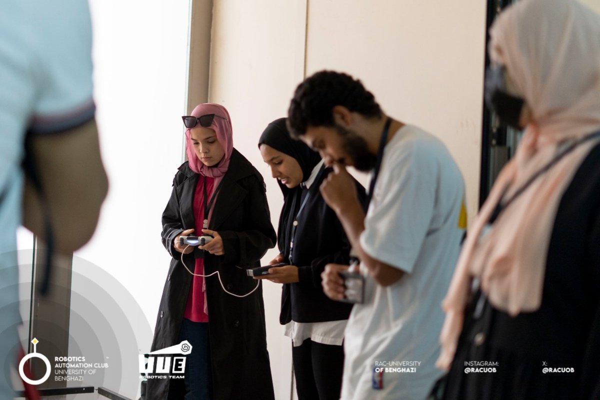 لمن فاتته فرصة التجربة و الاستكشاف في هذا المحفل لا تقلق لأننا دائما نتطلع إلى تقديم أفضل النشاطات في جميع المحافل القادمة. 🙏🏻

#RAC_UOB
#Develop_technology_build_leaders