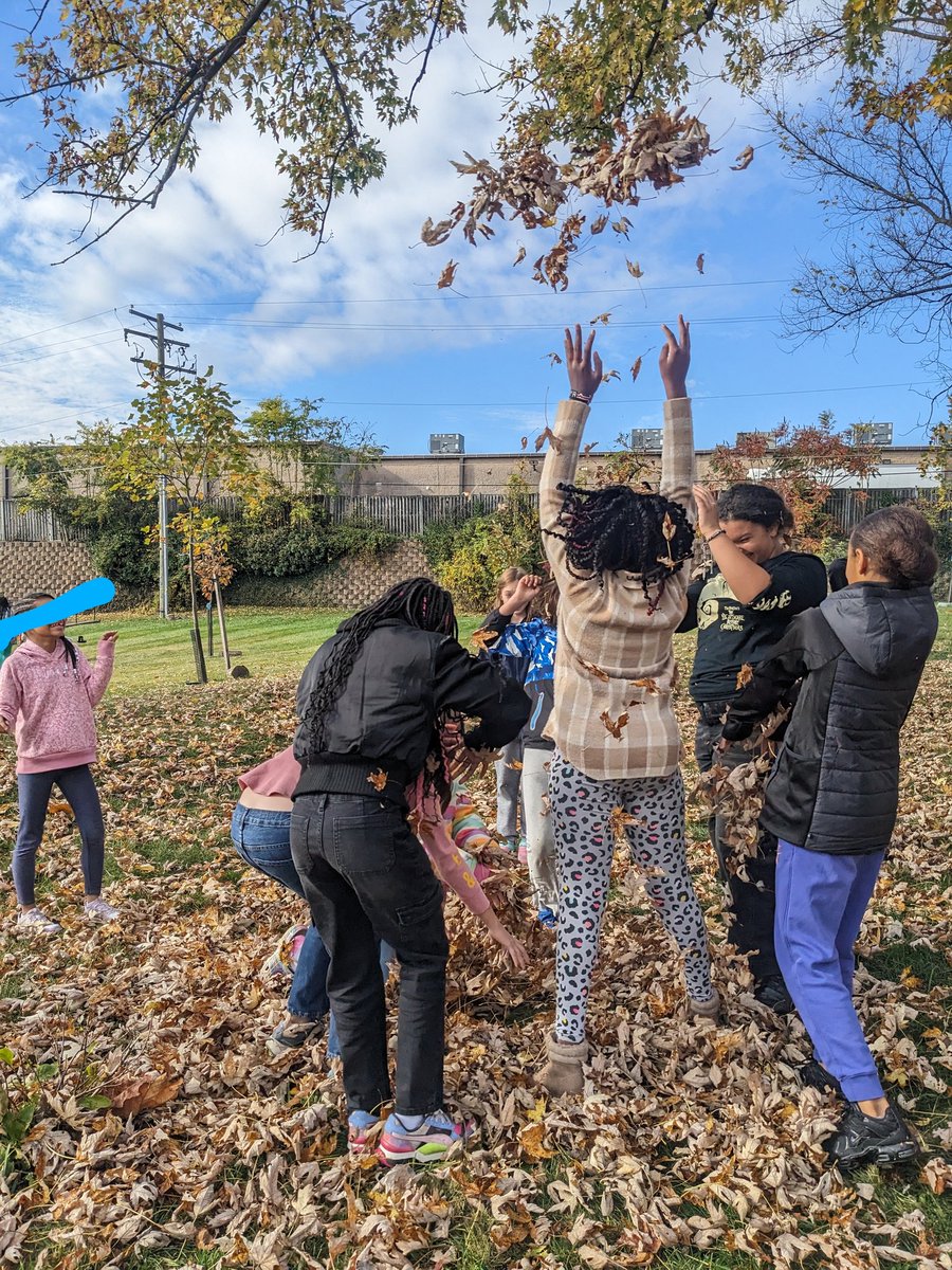 GlassGotClass tweet media