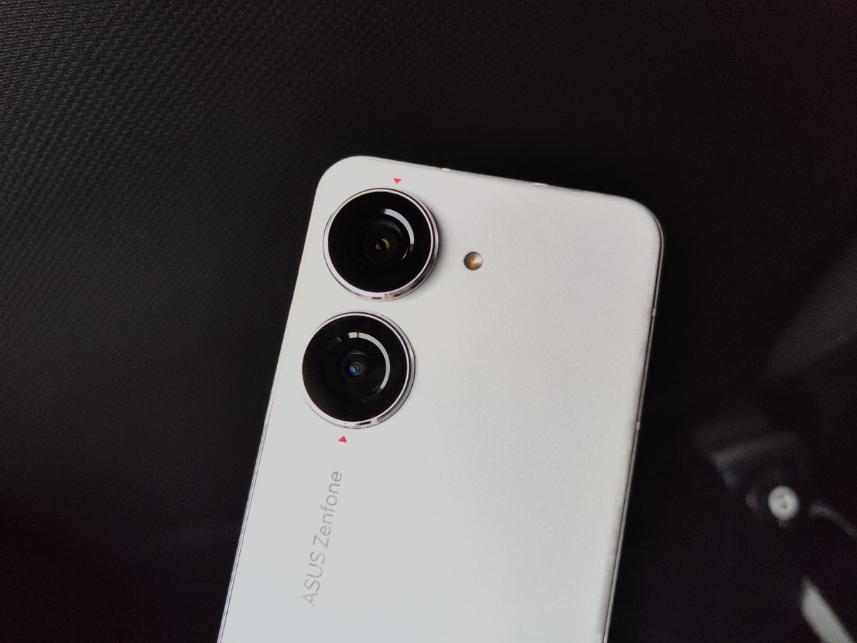 gadget_squad's tweet photo. Buat yg penasaran ama hp yg satu ini, bisa langsung kepoin full review nya Di sini : https://t.co/6Beyefglsk https://t.co/QD08xmI6Ra