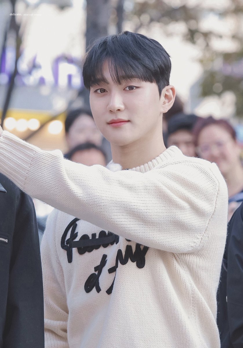 231031 신촌 스트릿어택 #주찬 ♥︎*₊

#홍주찬 #골든차일드 #GoldenChild