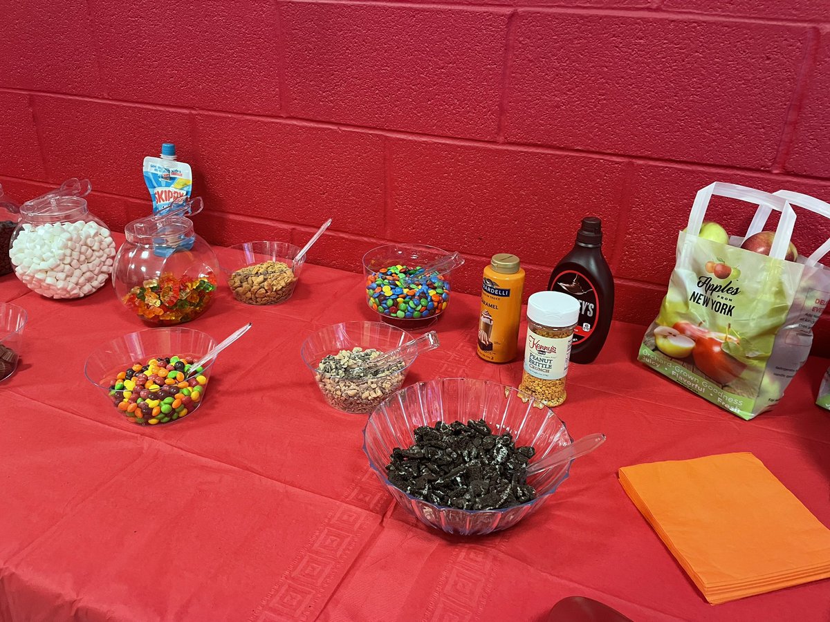 Roberta Jacobs (@rojacobs) on Twitter photo It’s National Caramel Apple Day! Time to celebrate! 🍏🍎 <a href="/Mrs_Gearheart/">Alexis Gearheart</a> <a href="/CookeCardinal/">Cooke Elementary</a> It’s National Caramel Apple Day! Time to celebrate! 🍏🍎 <a href="/Mrs_Gearheart/">Alexis Gearheart</a> <a href="/CookeCardinal/">Cooke Elementary</a>