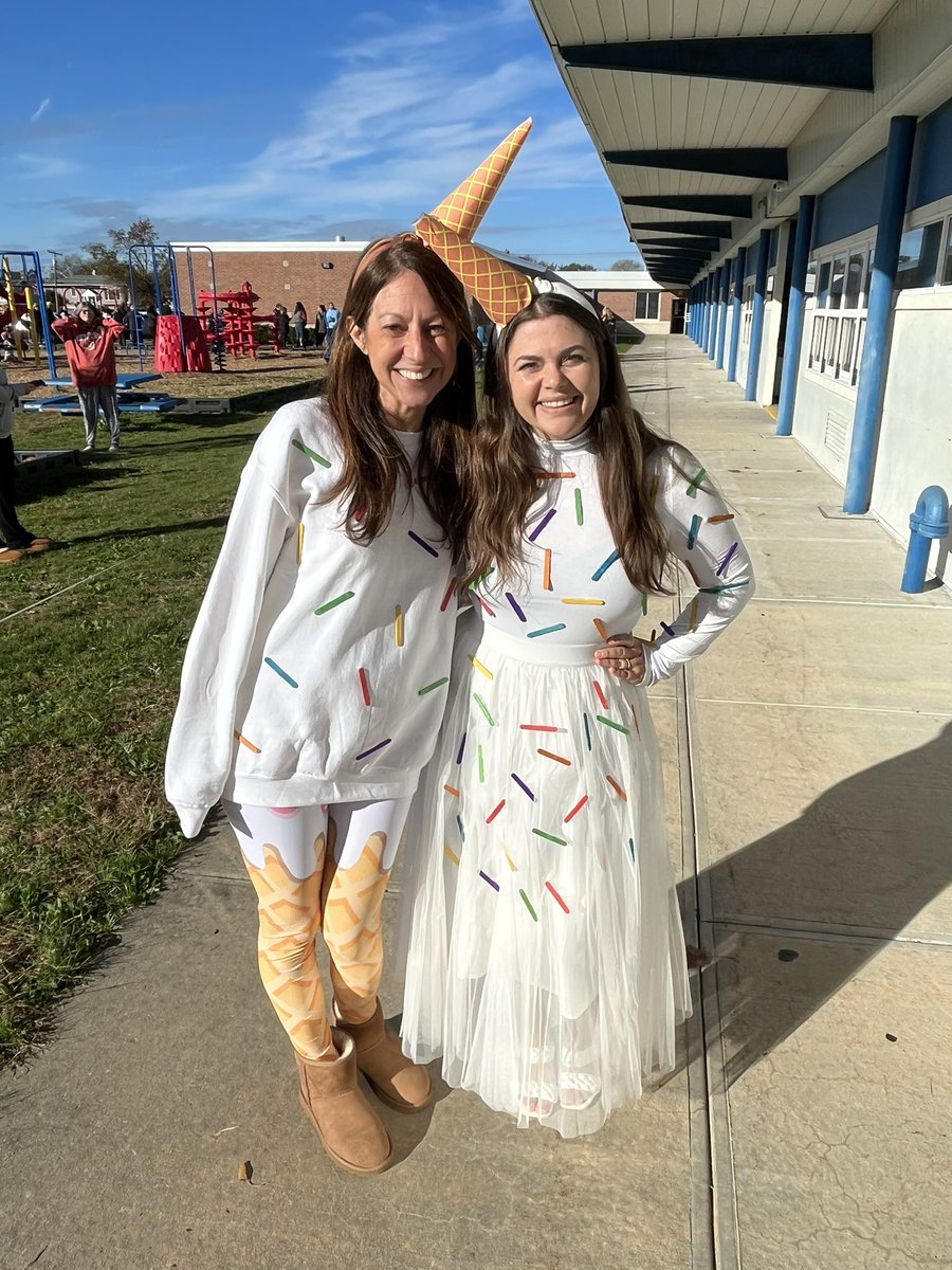 Happy Halloween from your <a href="/MandalayEl/">Marie Pisicchio</a> Mental Health Team <a href="/ElementaryGuid/">Mrs.Shulman</a> 🧡🎃🍦