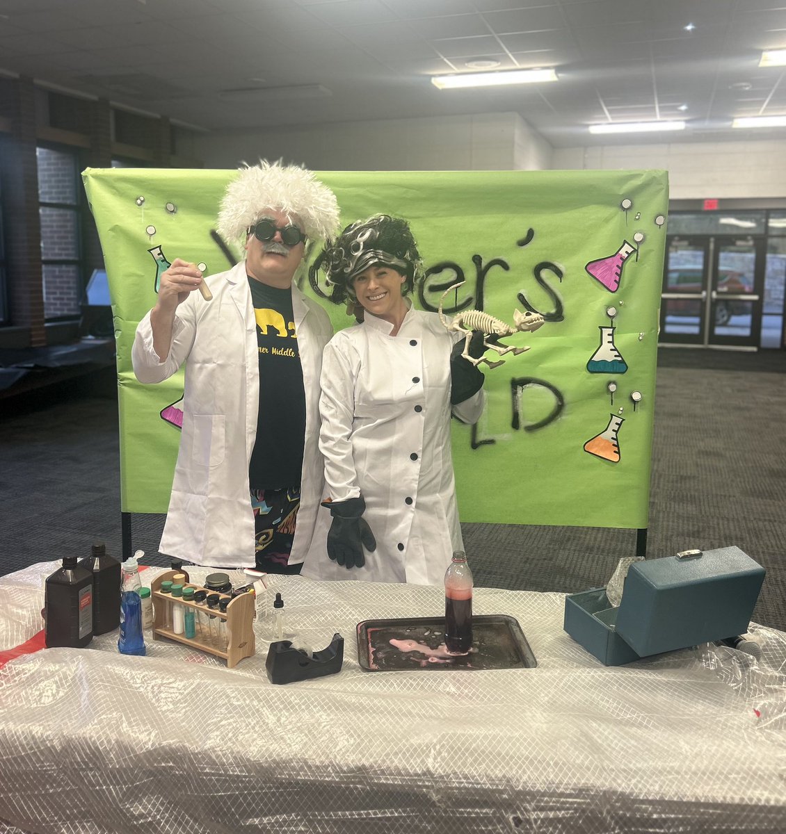 LuvUTurnerBears's tweet photo. One of the best days of the year as we host all students for the TMS 4th annual  haunted house, “Mad Scientist” version. #TMSsleuth #TurnerFamily https://t.co/XqJtkTT2wB