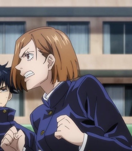 "¡Eso, eso! ¡No vas a dejarnos por nuestra cuenta! ¡Es día de dulces!"