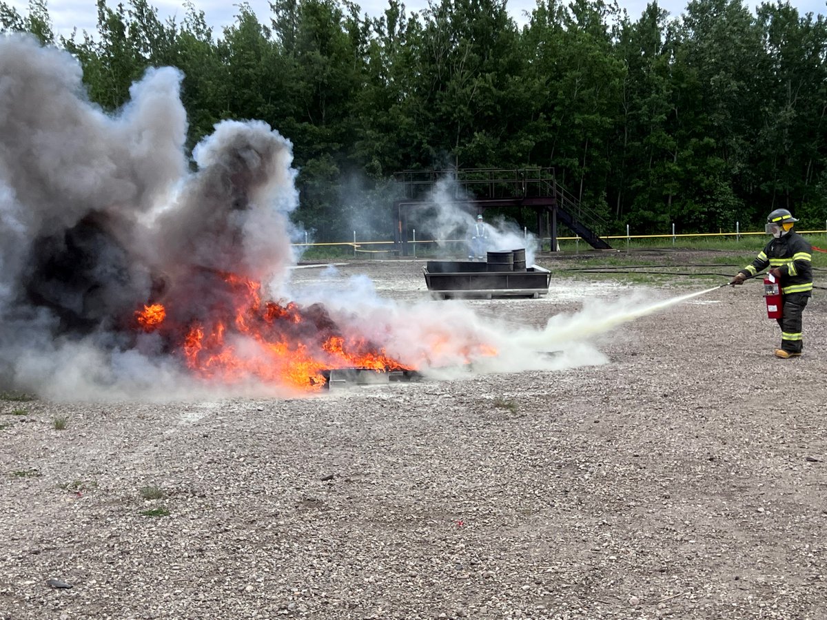 levittsafety's tweet image. Last Friday, the Levitt-Safety Limited team had the privilege of hosting an Ansul Fire Protection Extinguisher Training session.

For more information on our specialty products, visit our website: levitt-safety.com/specialty-prod…
#safety #training #fireextinguishers #wheeledextinguishers
